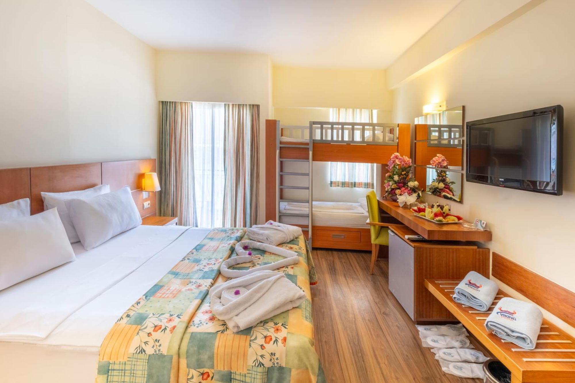 Viking Park 4*