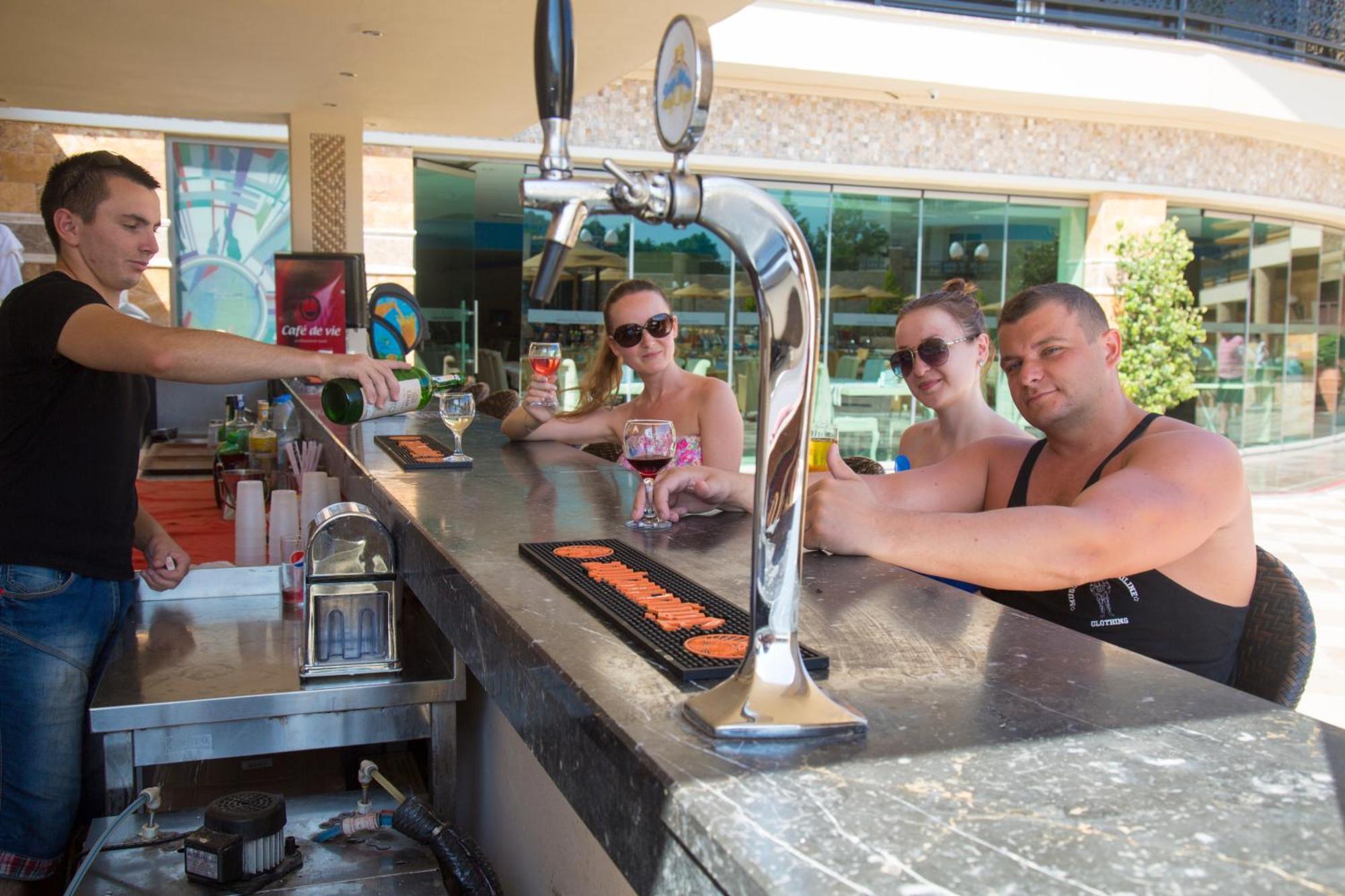 Hotel Elamir 4*