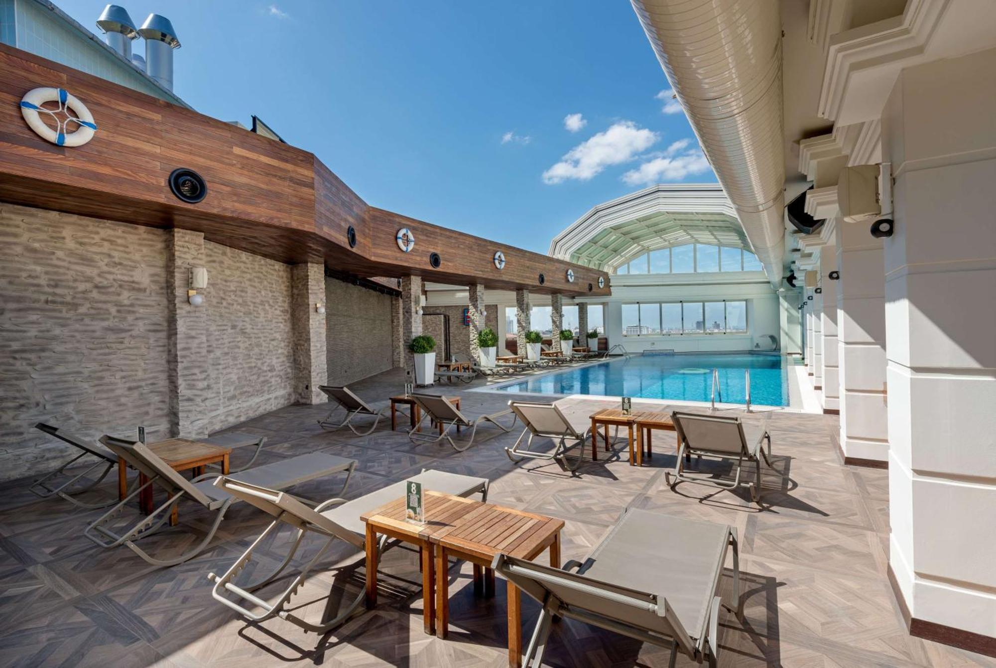 Hotel Ramada Plaza By Wyndham City Center (adults Only)