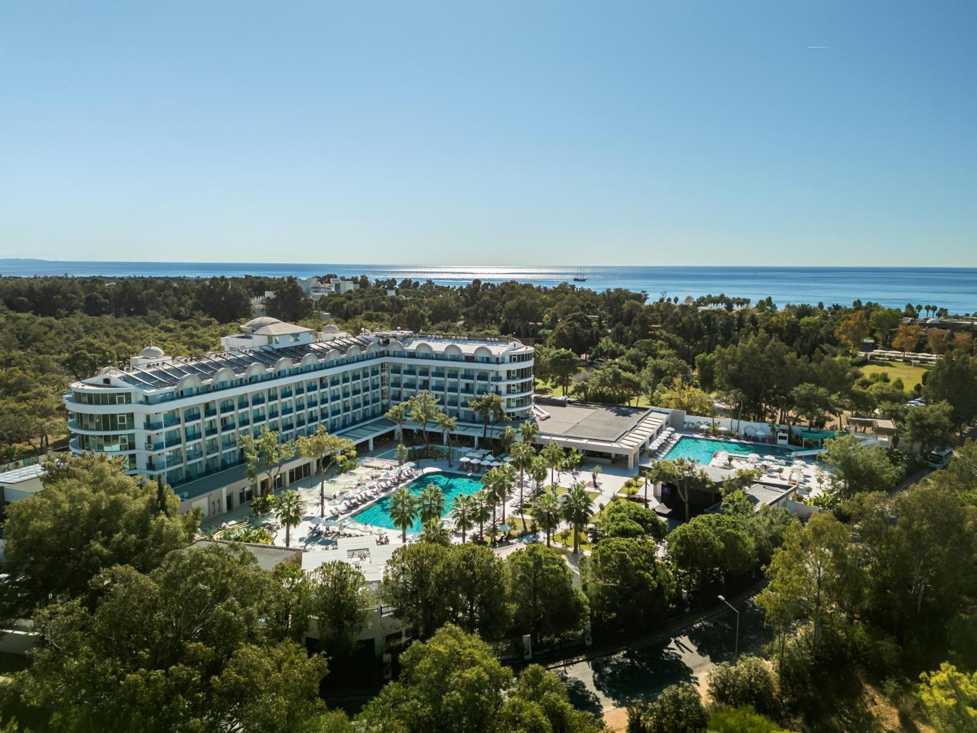Berry Blue Hotel