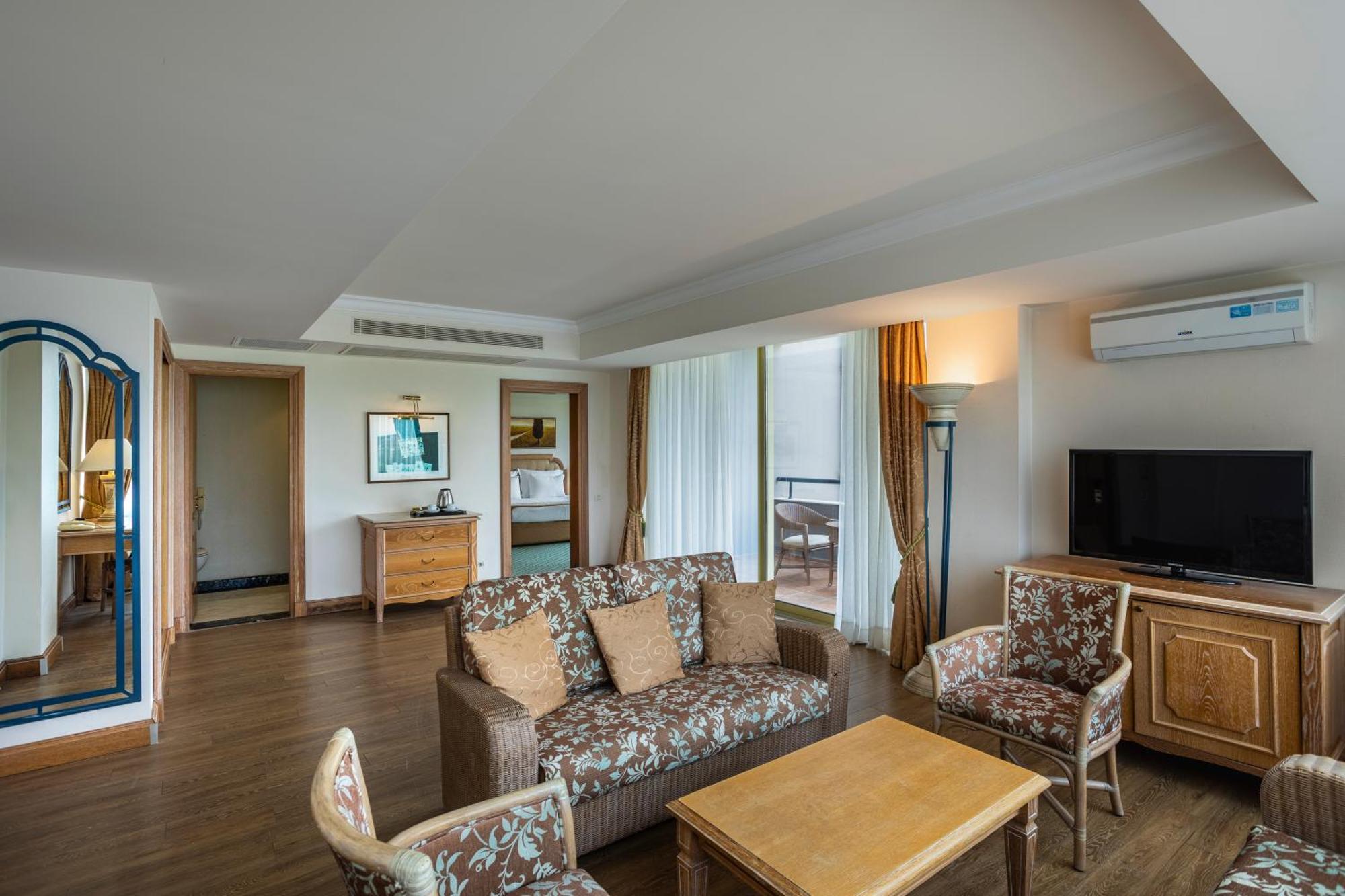 Simena Comfort Hotel 4*