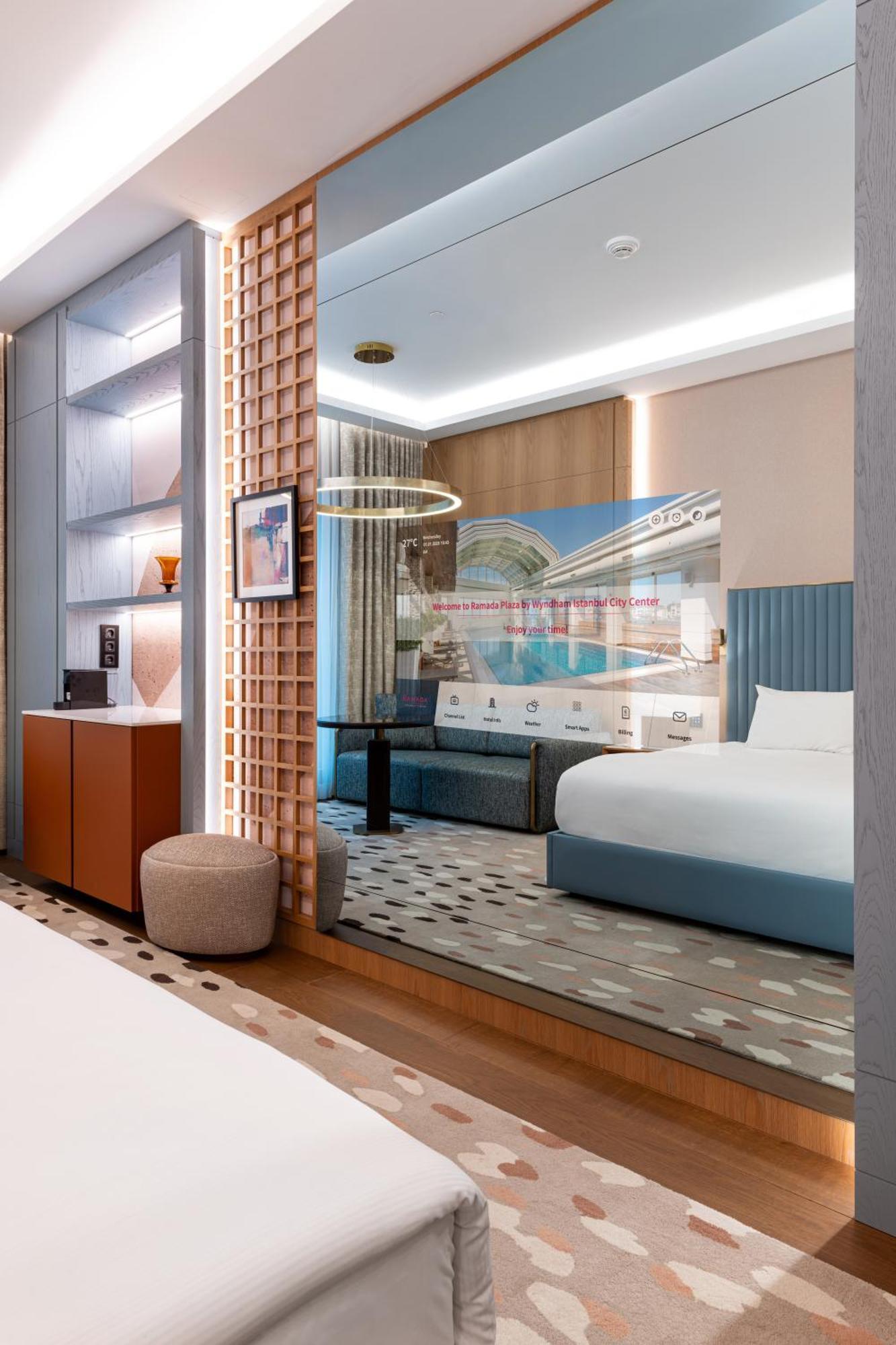 Hotel Ramada Plaza By Wyndham City Center (adults Only)