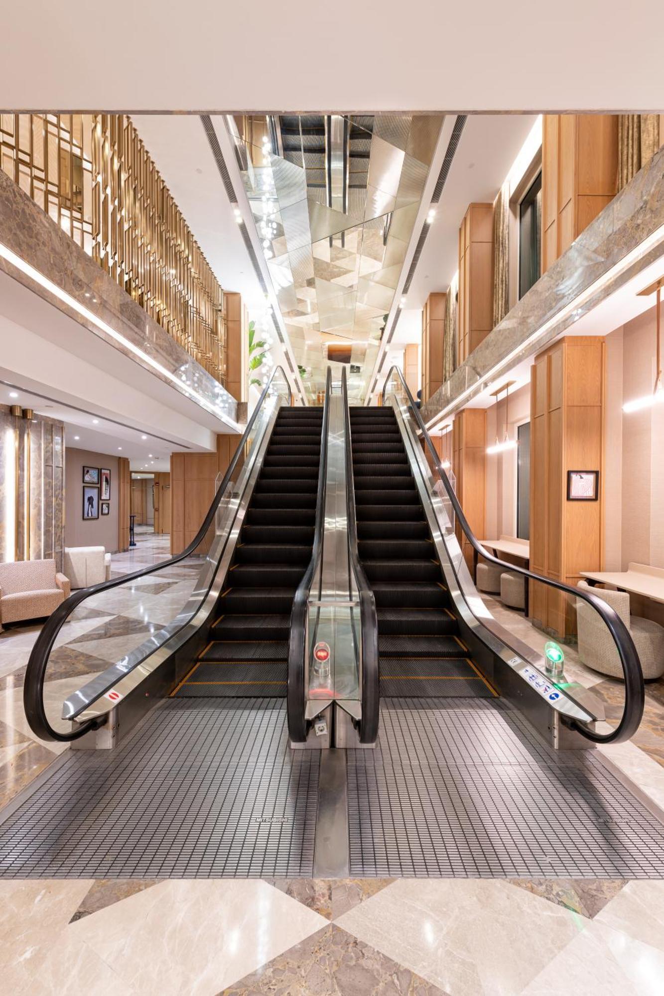 Ramada Plaza By Wyndham City Center (adults Only) Hotel 5*