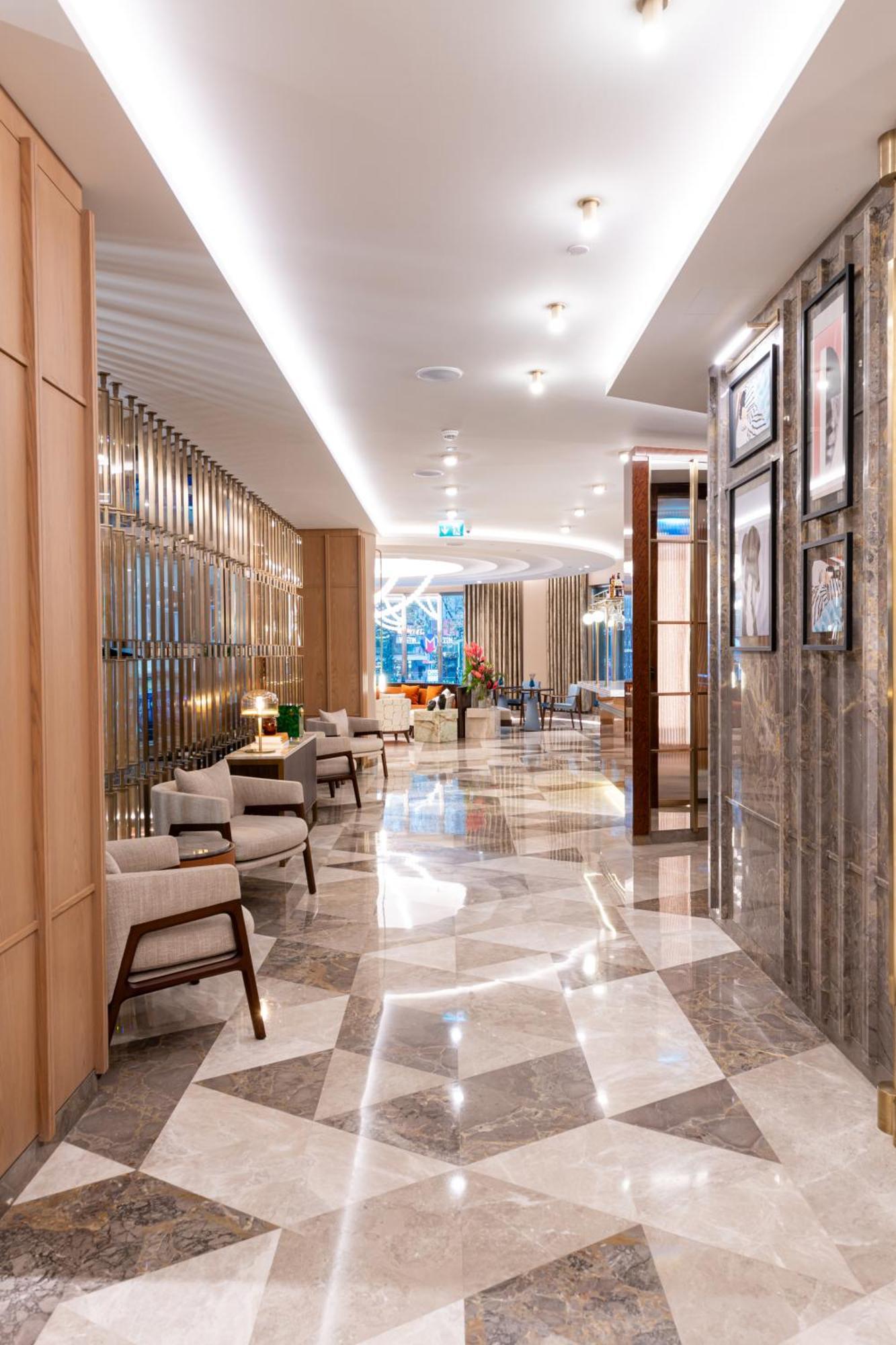 Ramada Plaza By Wyndham City Center (adults Only)