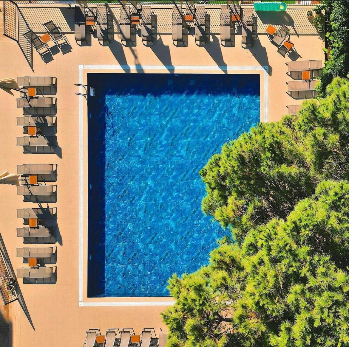 Caprea Hotel