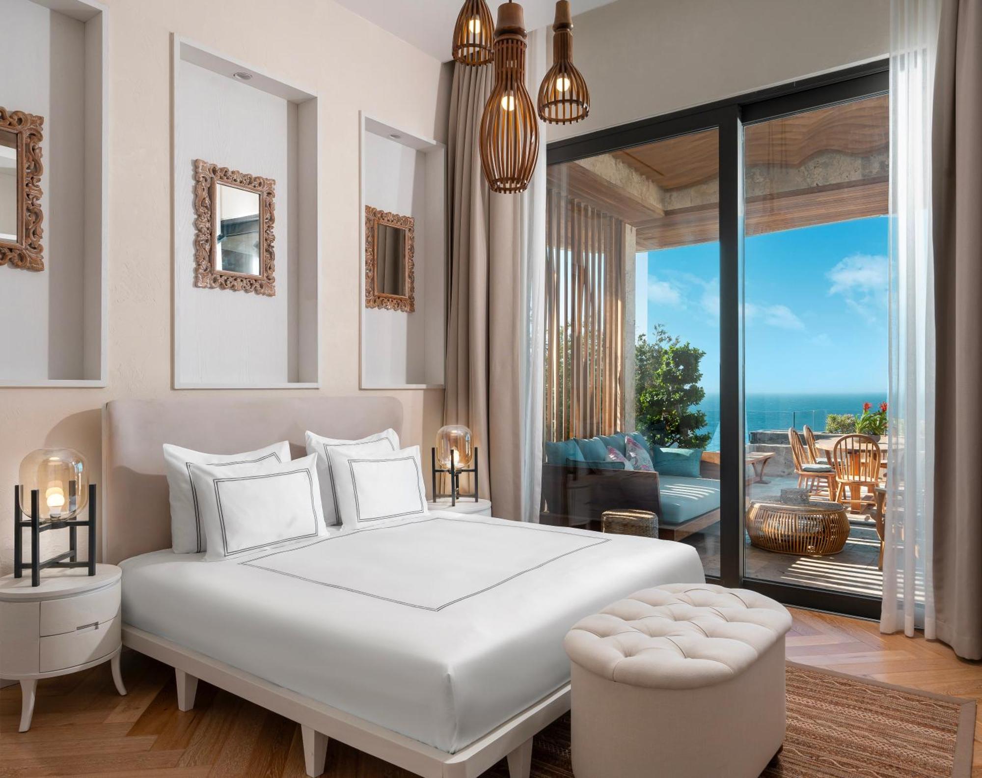 Hotel Swissotel Living 5*