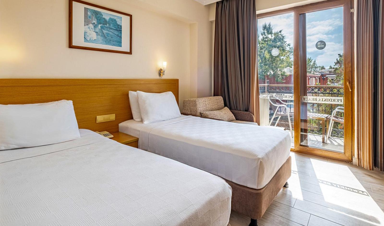 Hotel Perdikia 3*