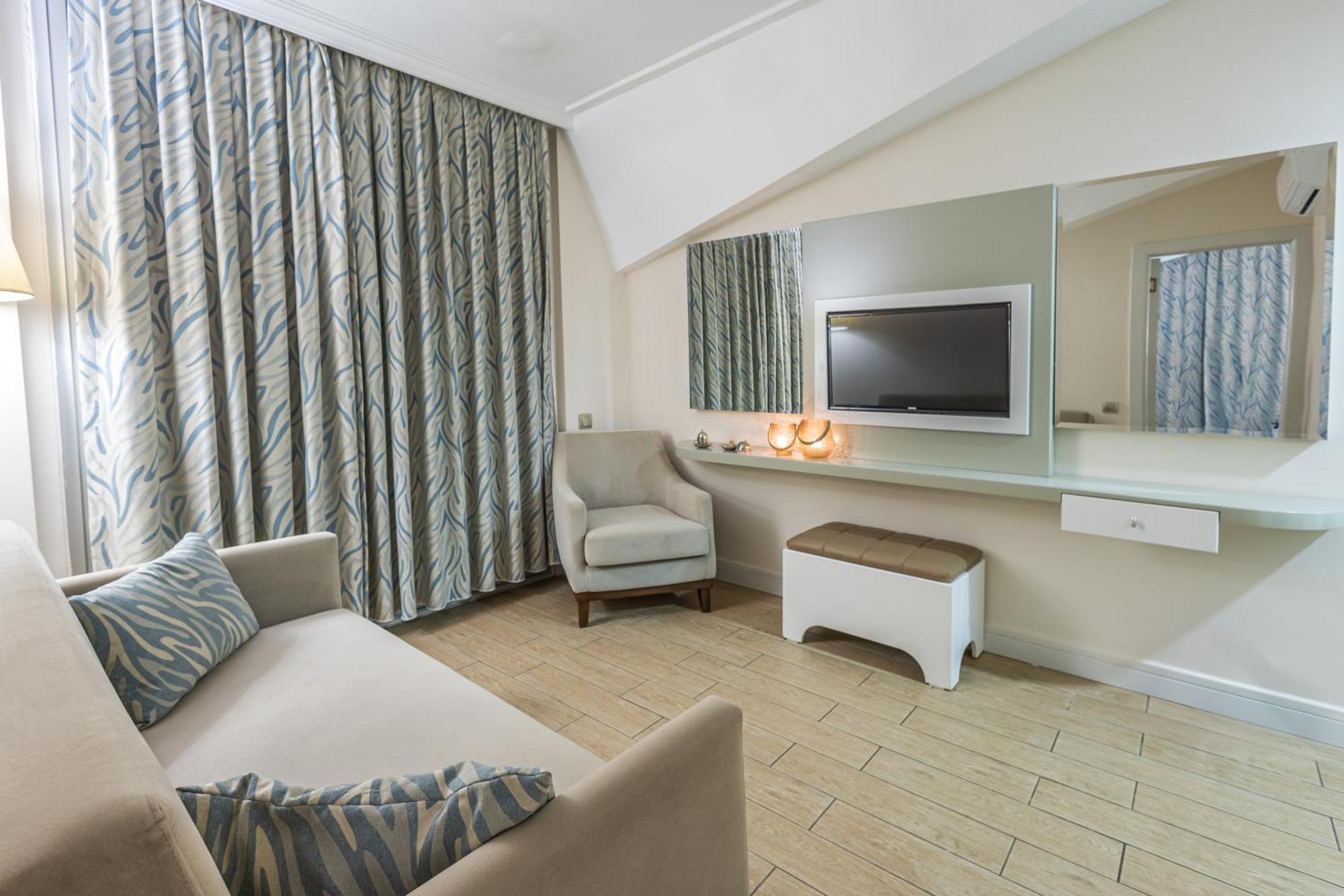 Asli Hotel 3*