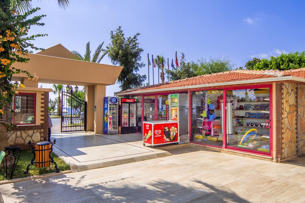 Hotel Saritas Only Family Concept