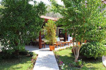 Olive Garden Aparthotel