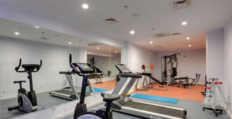 Hotel Mg White Lilyum