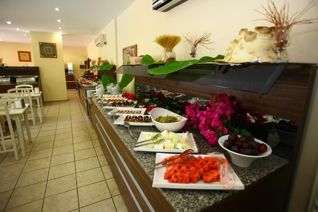 Hotel Katre 4*