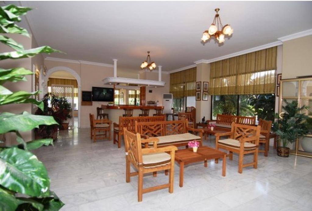 Rosy Hotel 2*