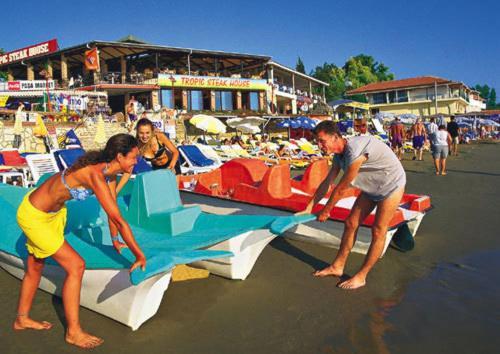 Tropic Club Hotel Side
