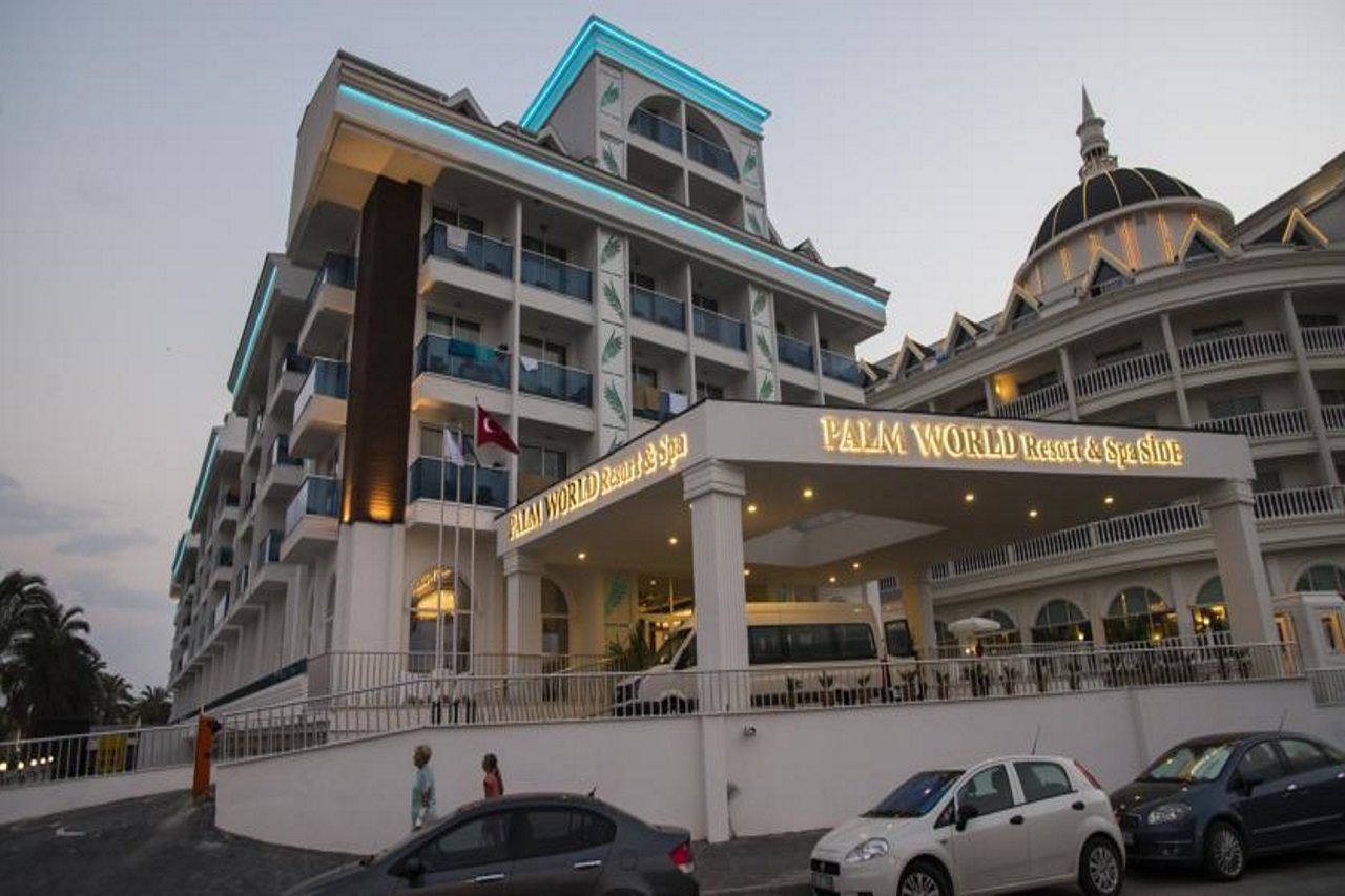 Hotel Palm World &