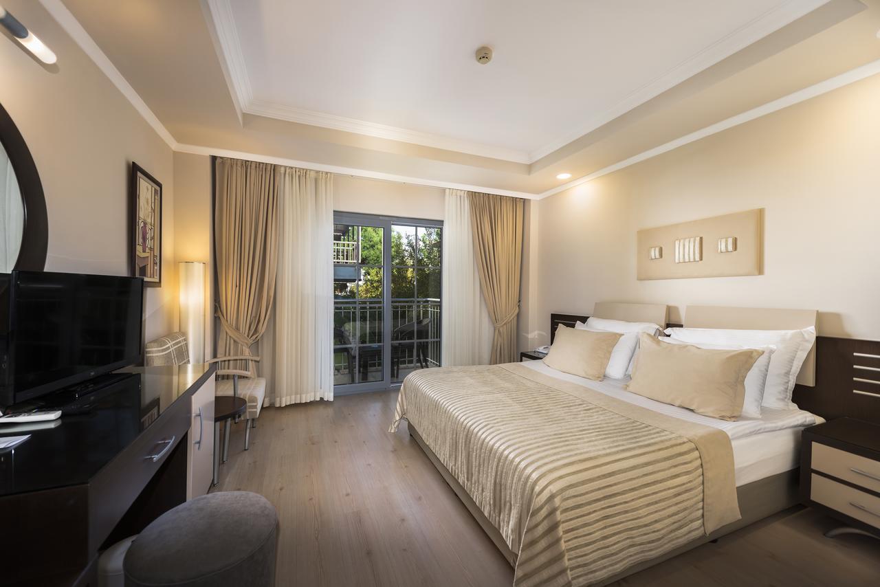 Club Nena Resort 5*