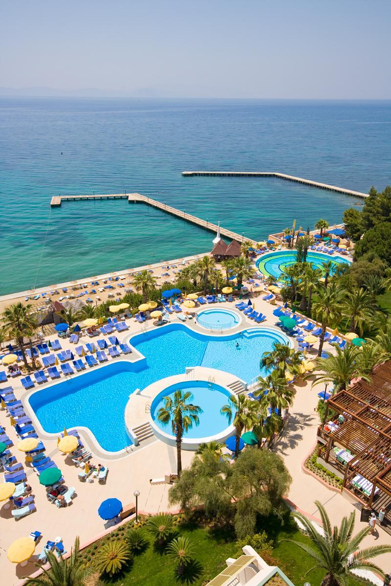 Fantasia Deluxe Hotel 5*