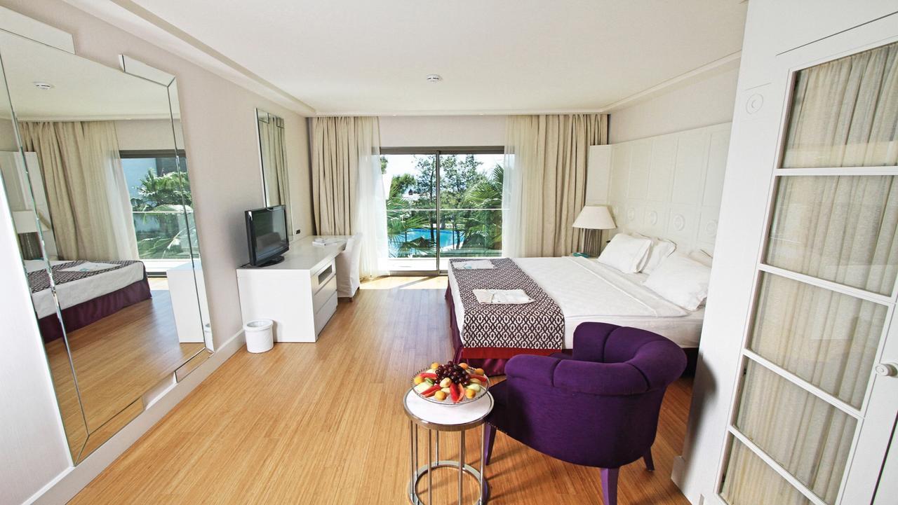 Hillstone & Hotel 5*
