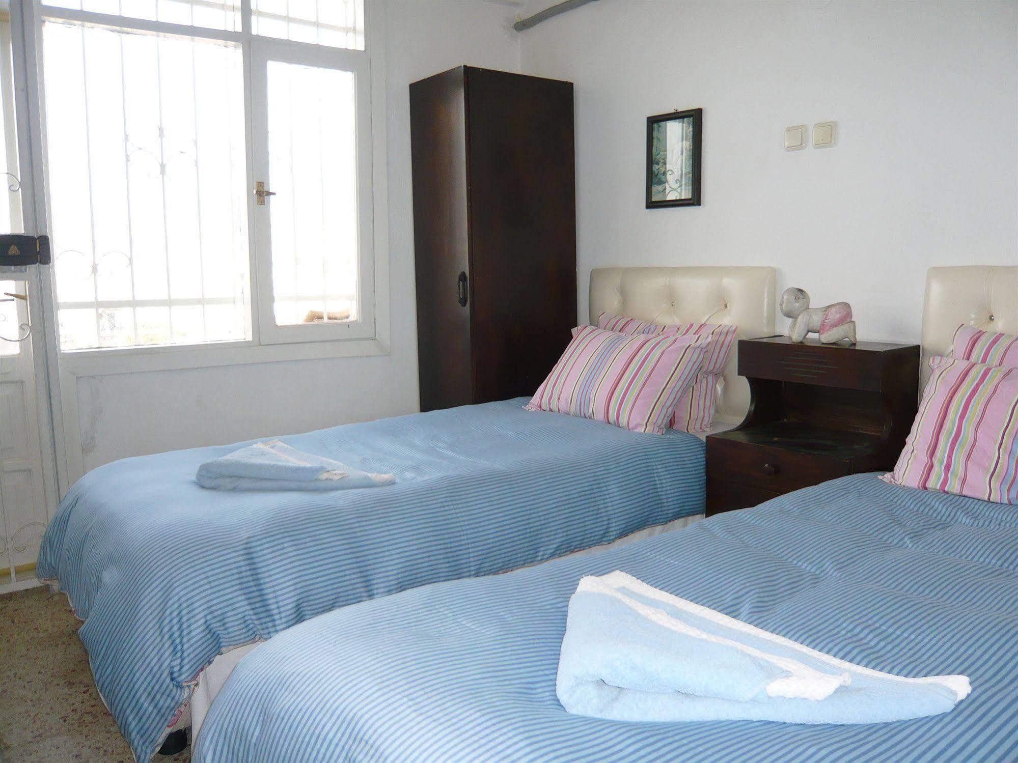 Anzac Golden Bed Guest house *