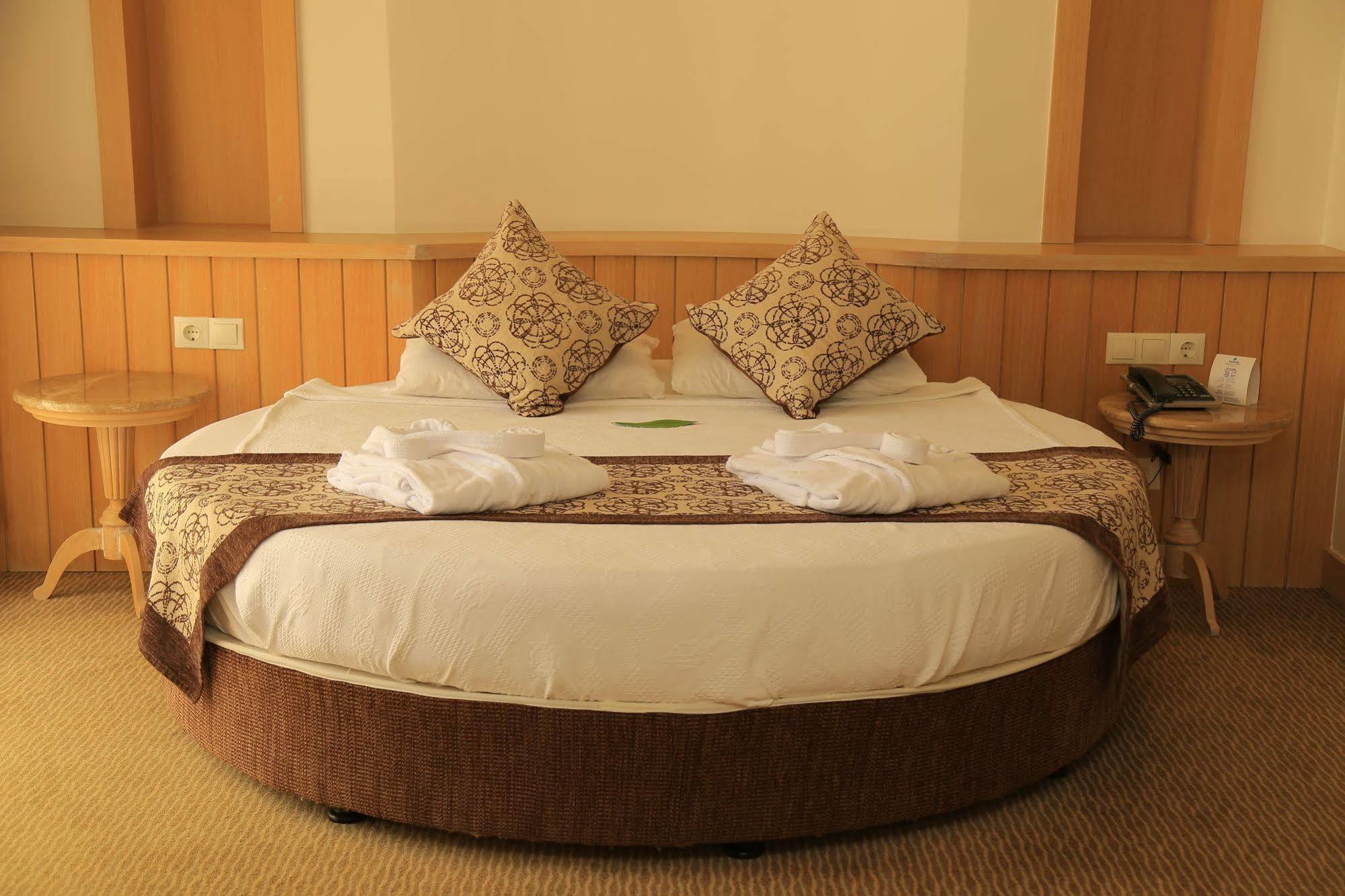 Hotel Saphir &