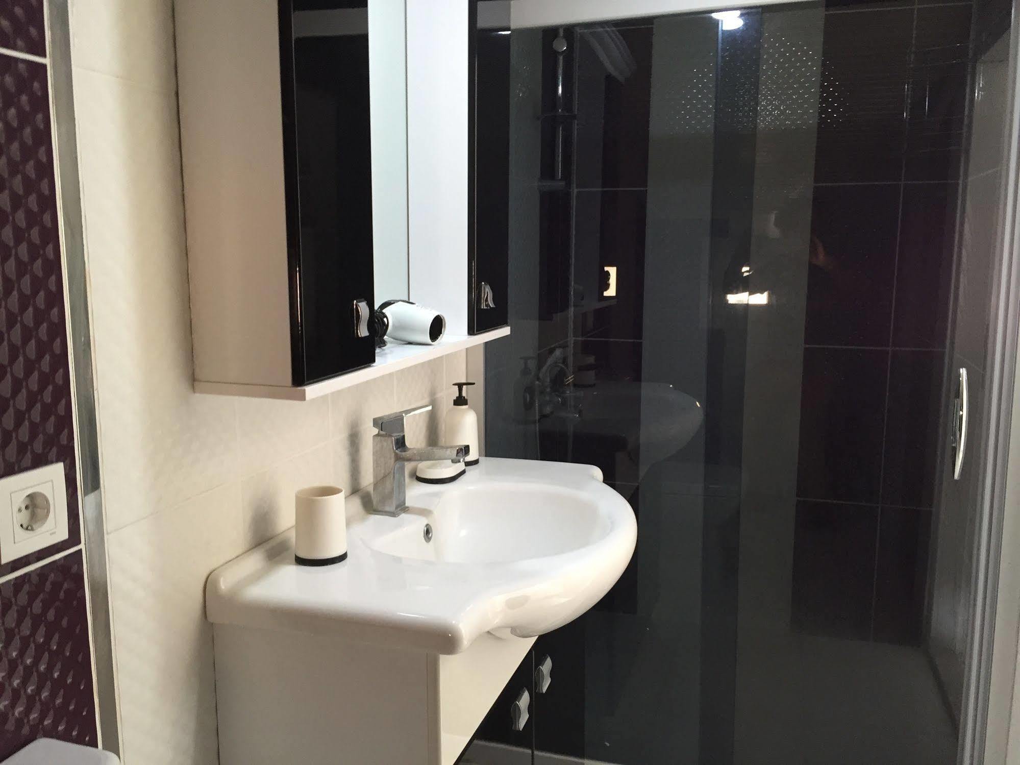 Asia Apart Hotel 3*