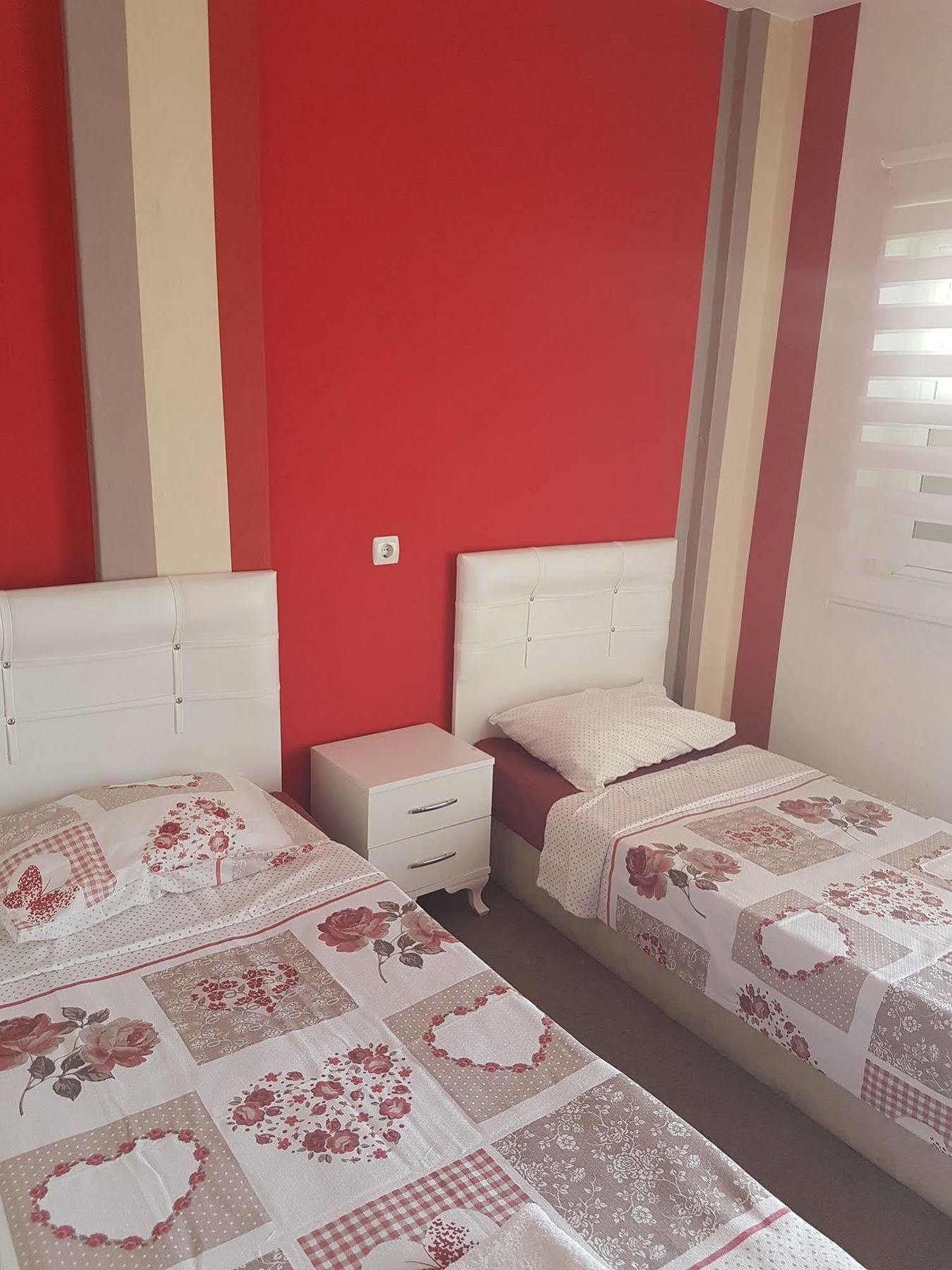 Aparthotel Bodroom 2*