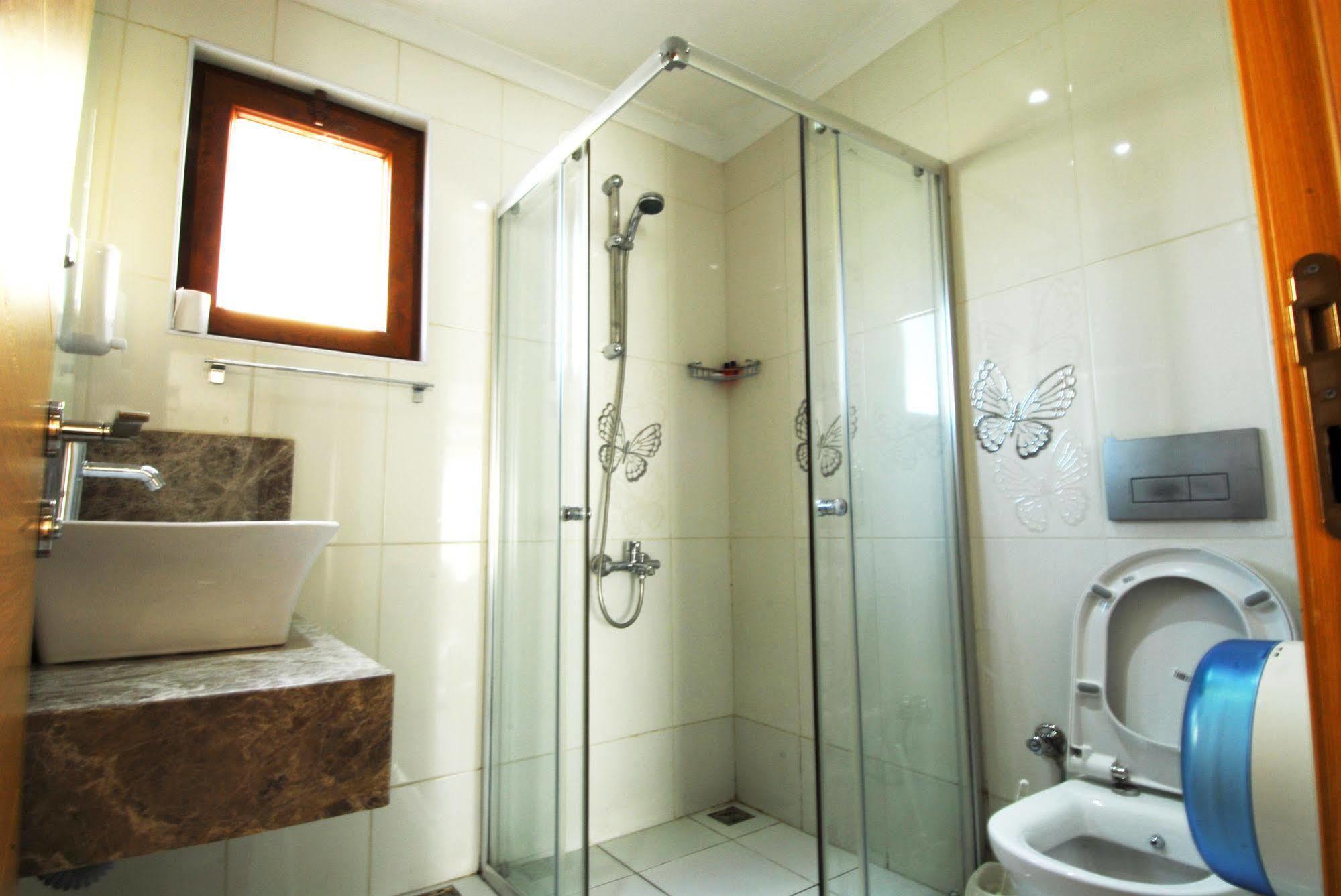 Lidya Hotel