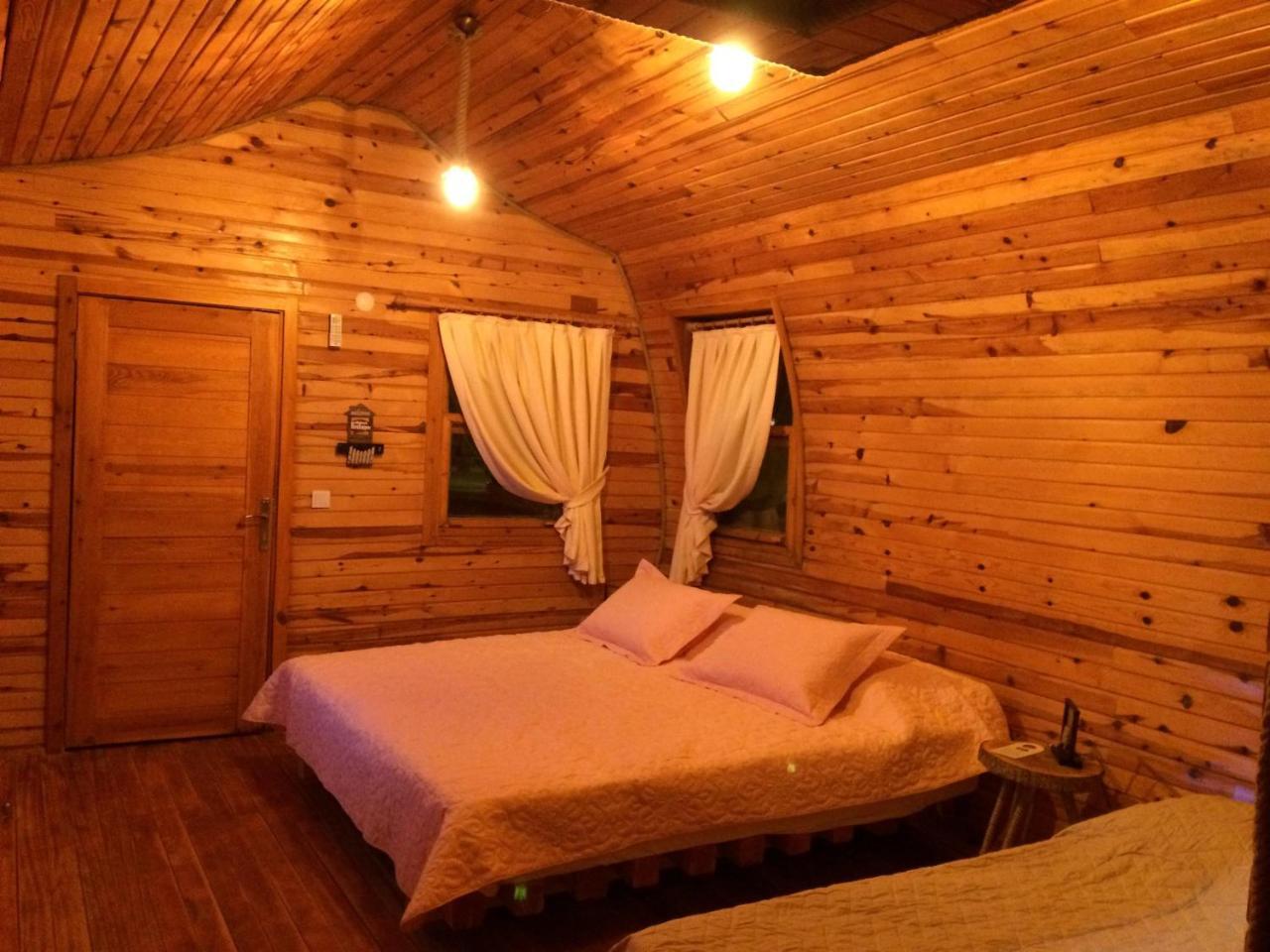 Hotel Pine & Bungallows
