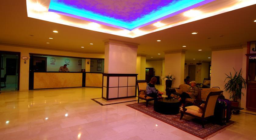 Luna Deluxe Hotel 5*