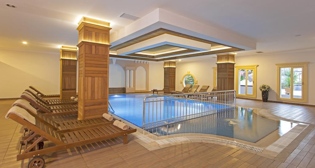 Hotel Club Paradiso 5*