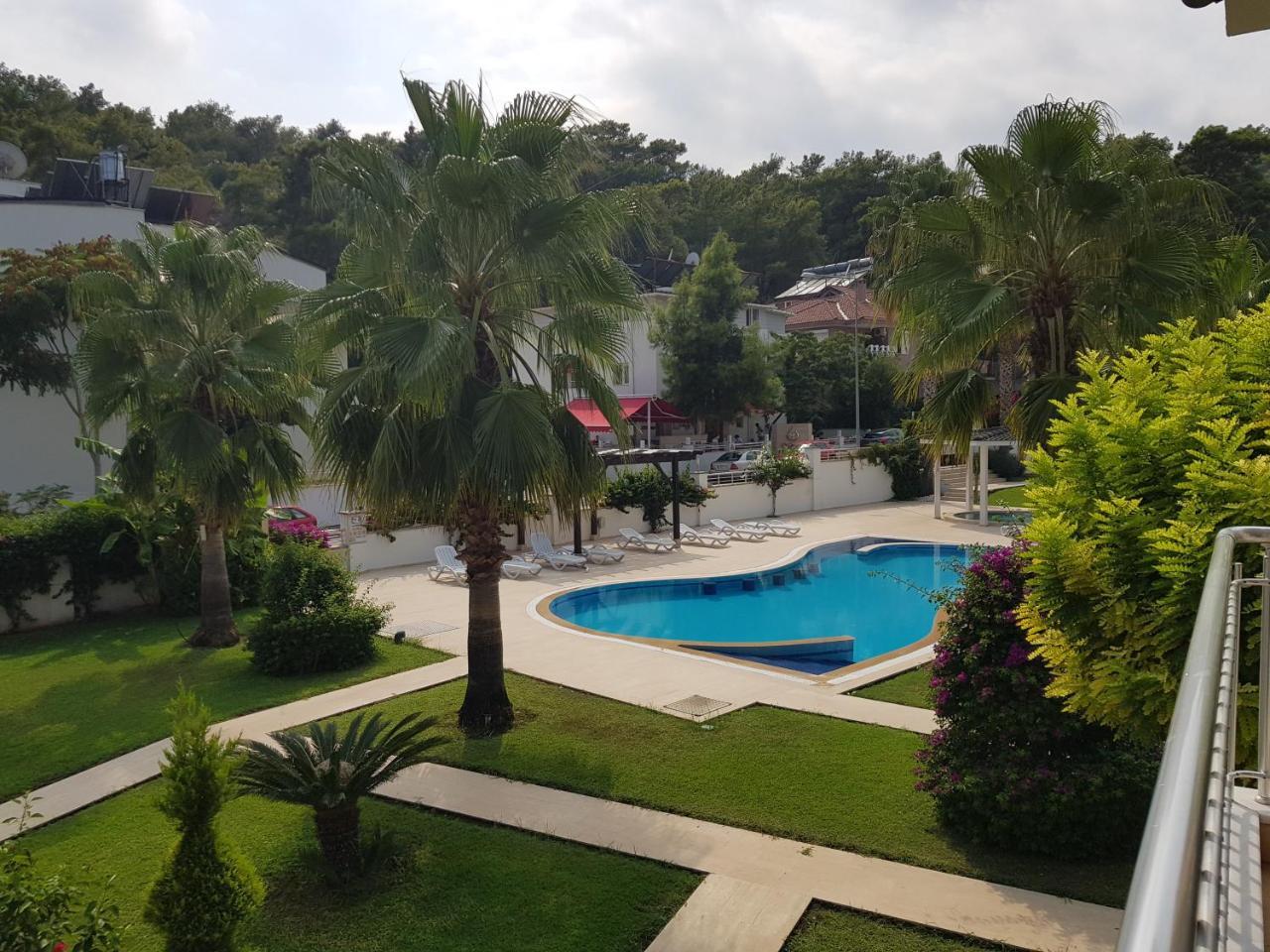 Atalos Apart In The Center With Pool And Wi-fi