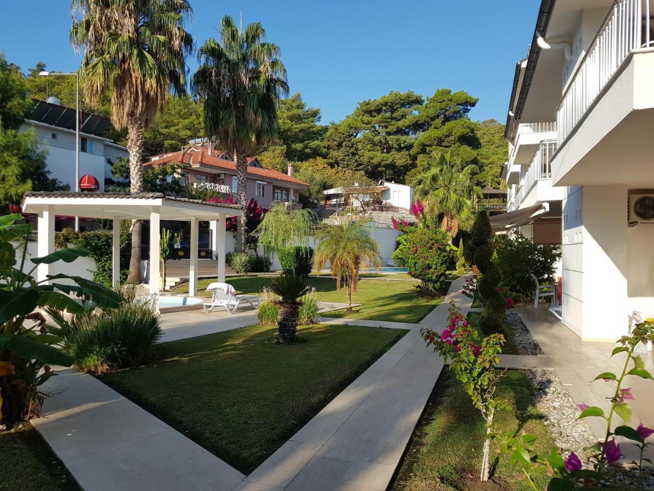 Atalos Apart In The Center With Pool And Wi-fi Apartment