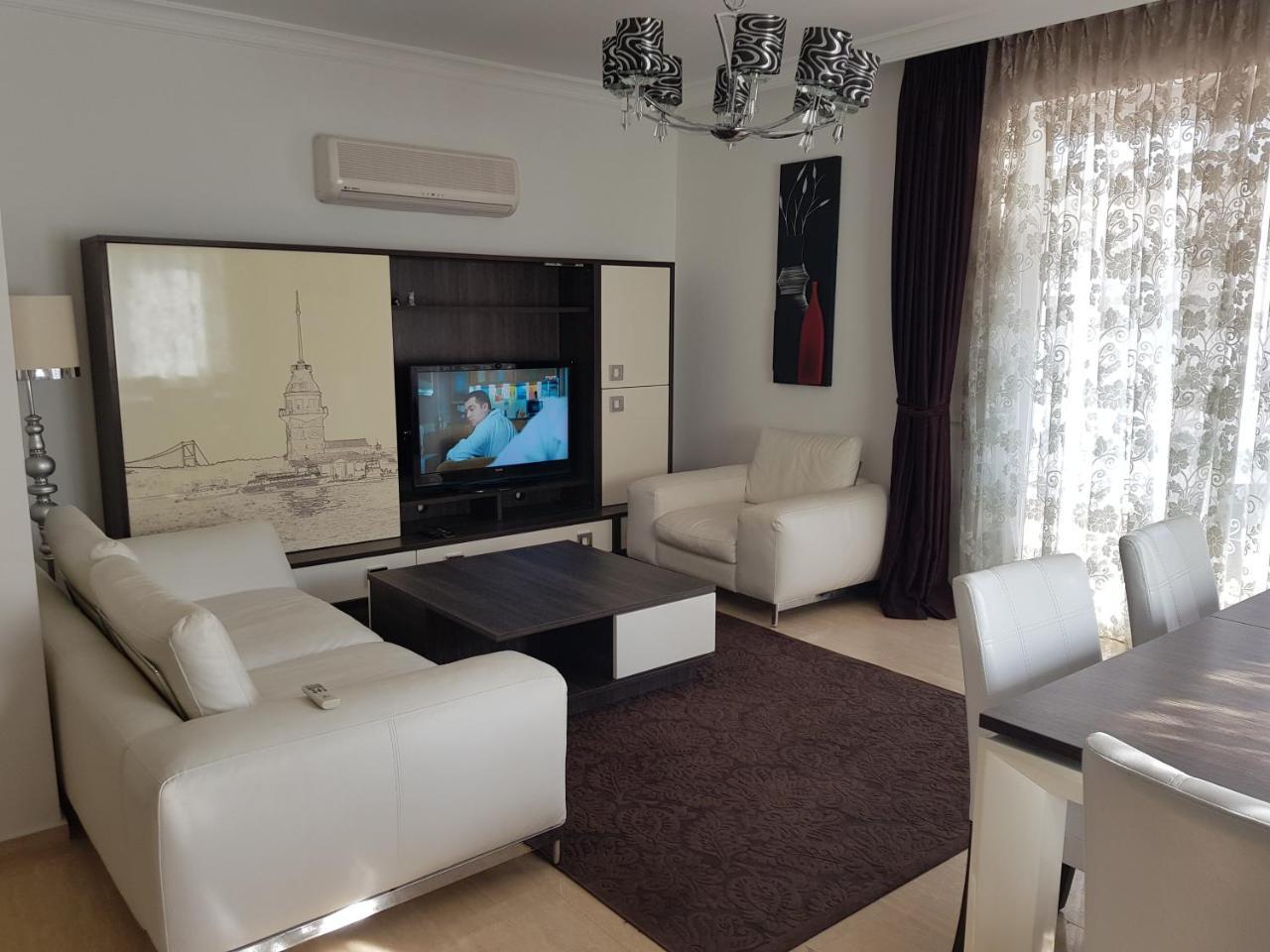 Atalos Apart In The Center With Pool And Wi-fi *