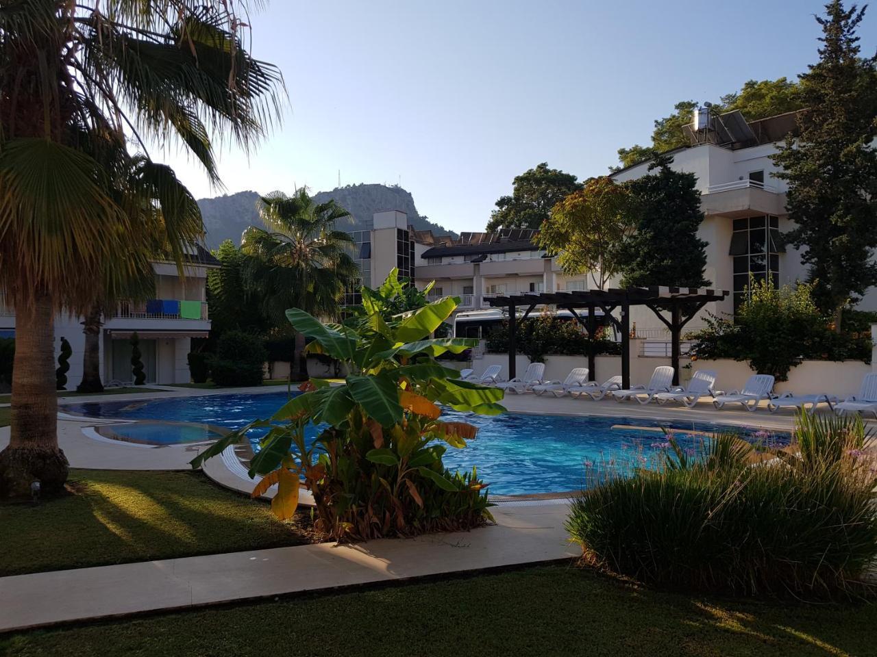 Atalos Apart In The Center With Pool And Wi-fi *
