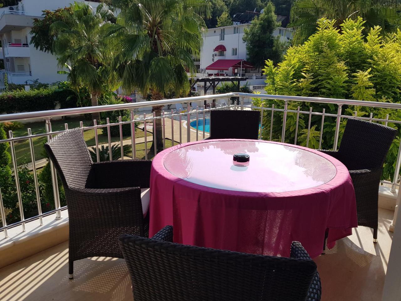 Atalos Apart In The Center With Pool And Wi-fi Apartment Kemer