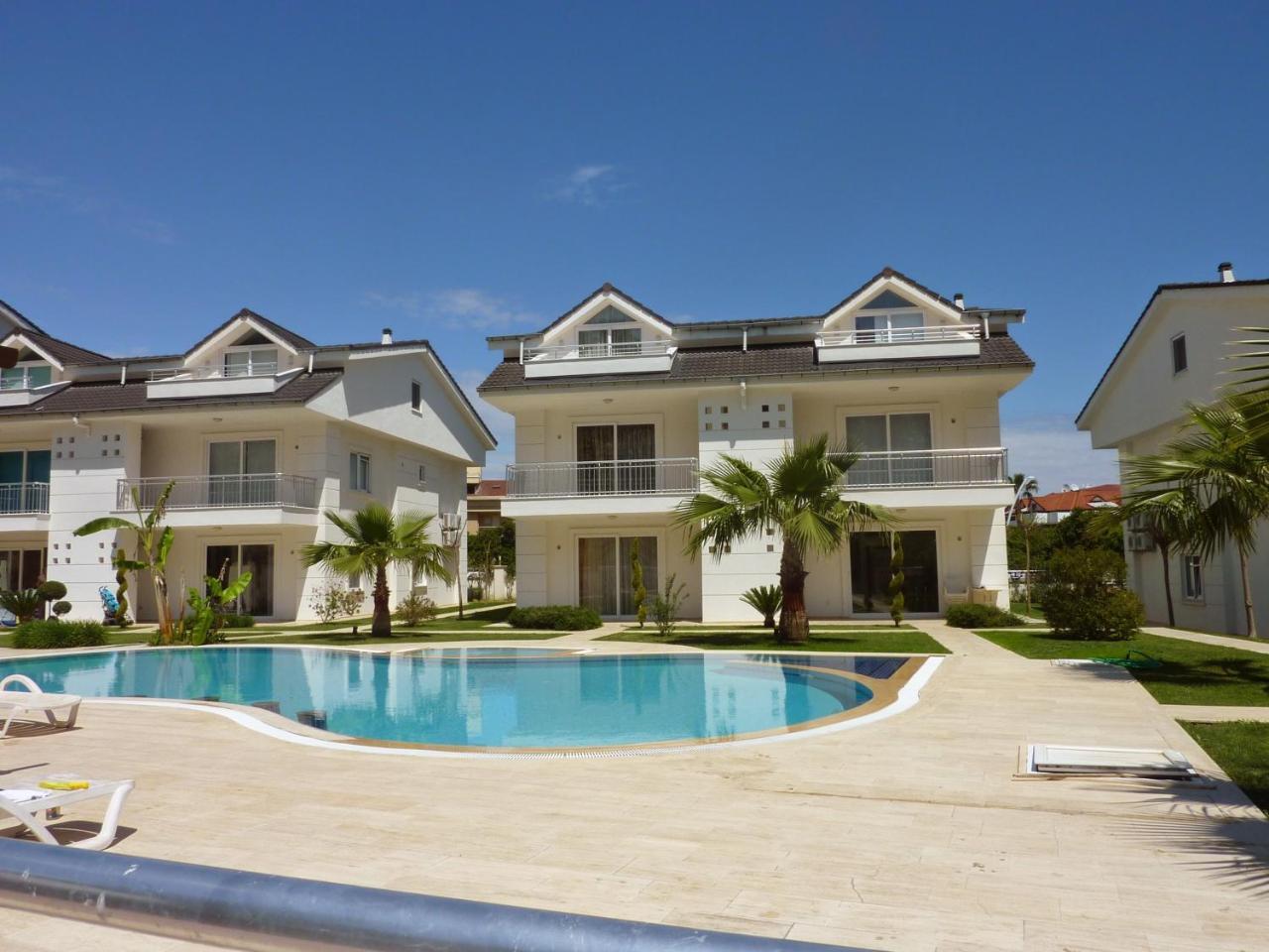 Apartment Atalos Apart In The Center With Pool And Wi-fi