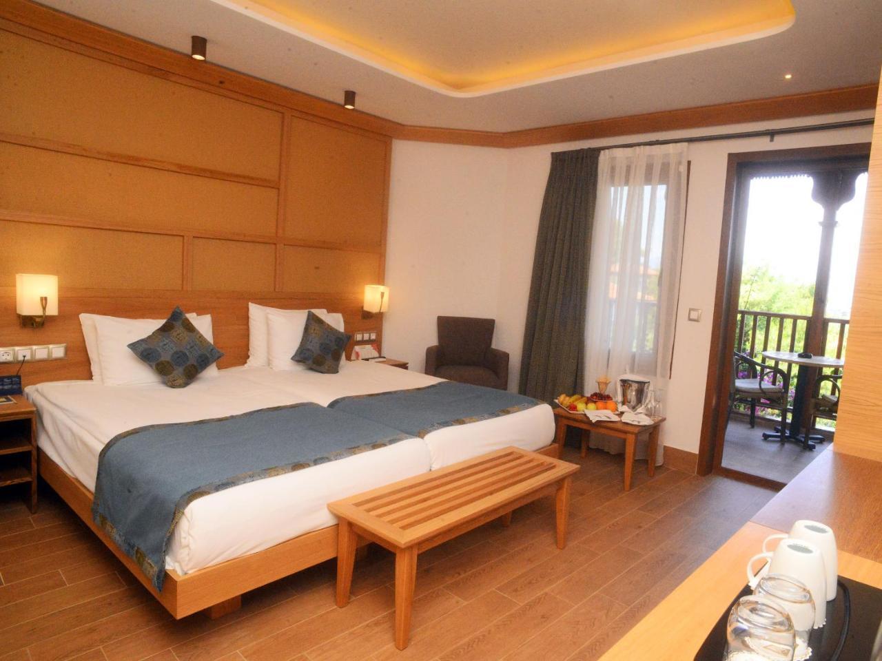 Resort Club & Letoonia