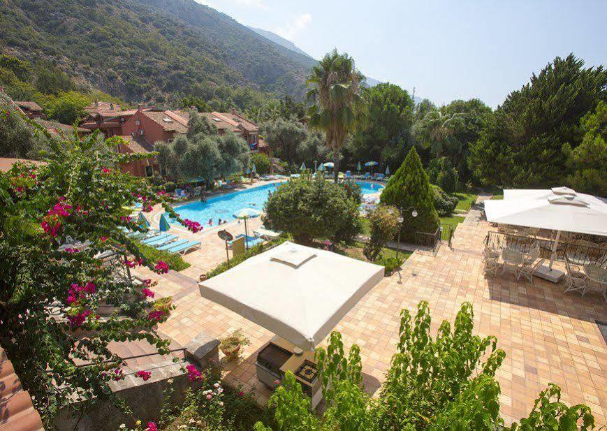 Hotel Katre 4*