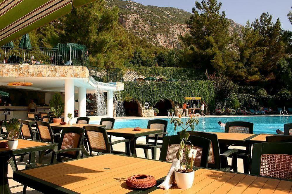 Montana Pine Resort 4*