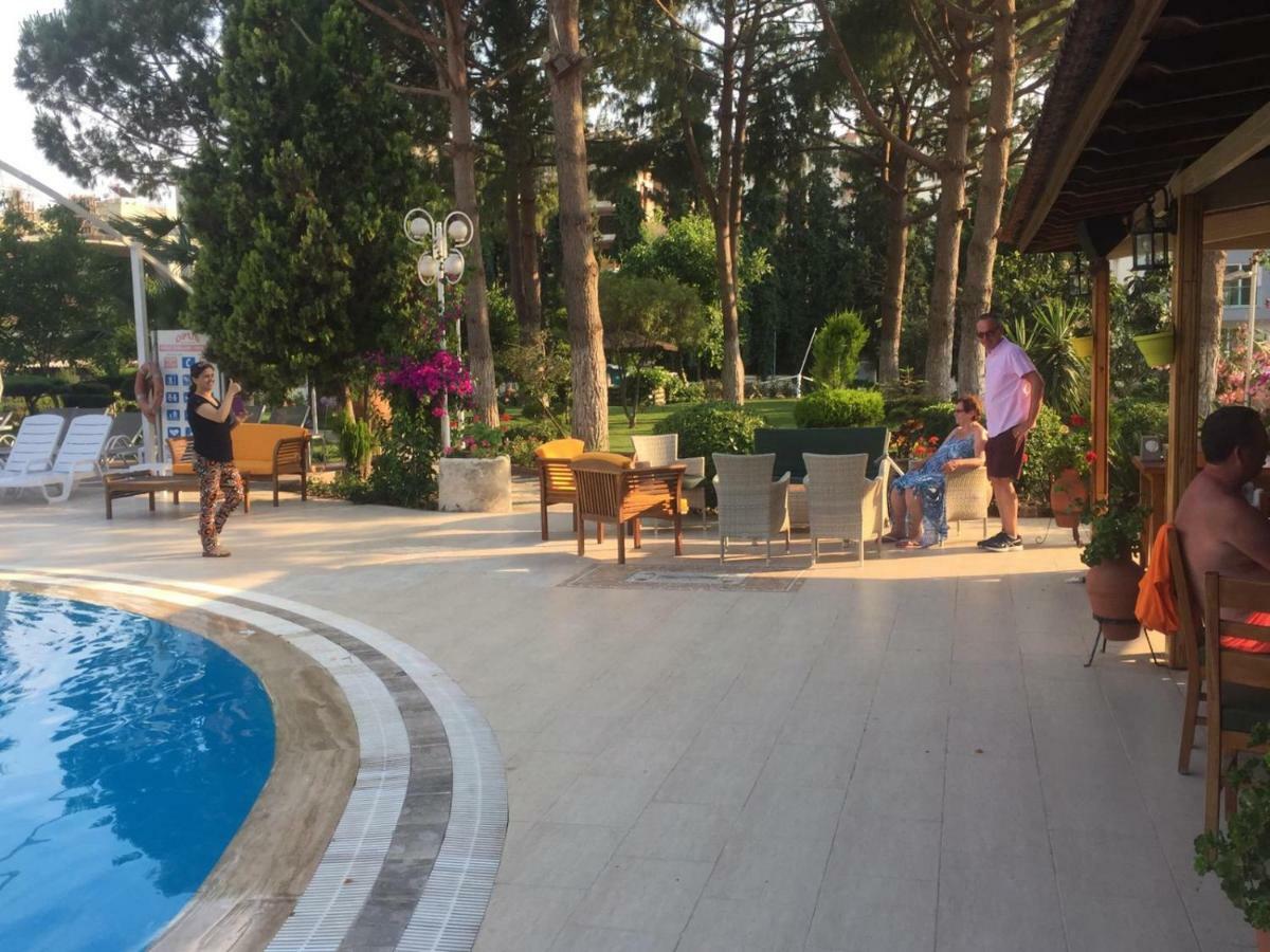 Opus Aparthotel 3*