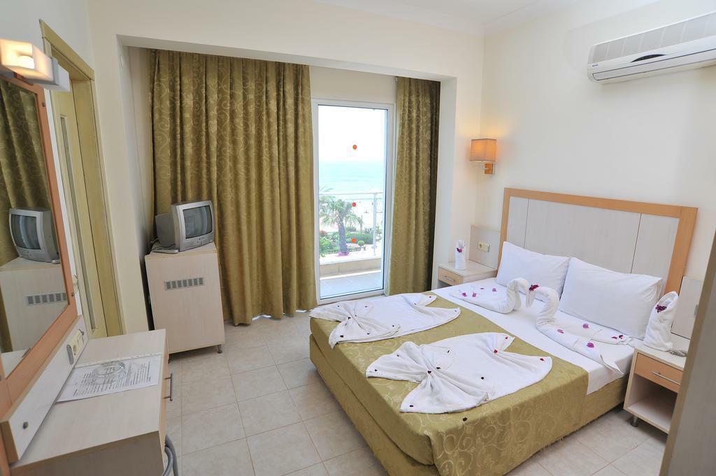 Cleopatra Golden Hotel 4*