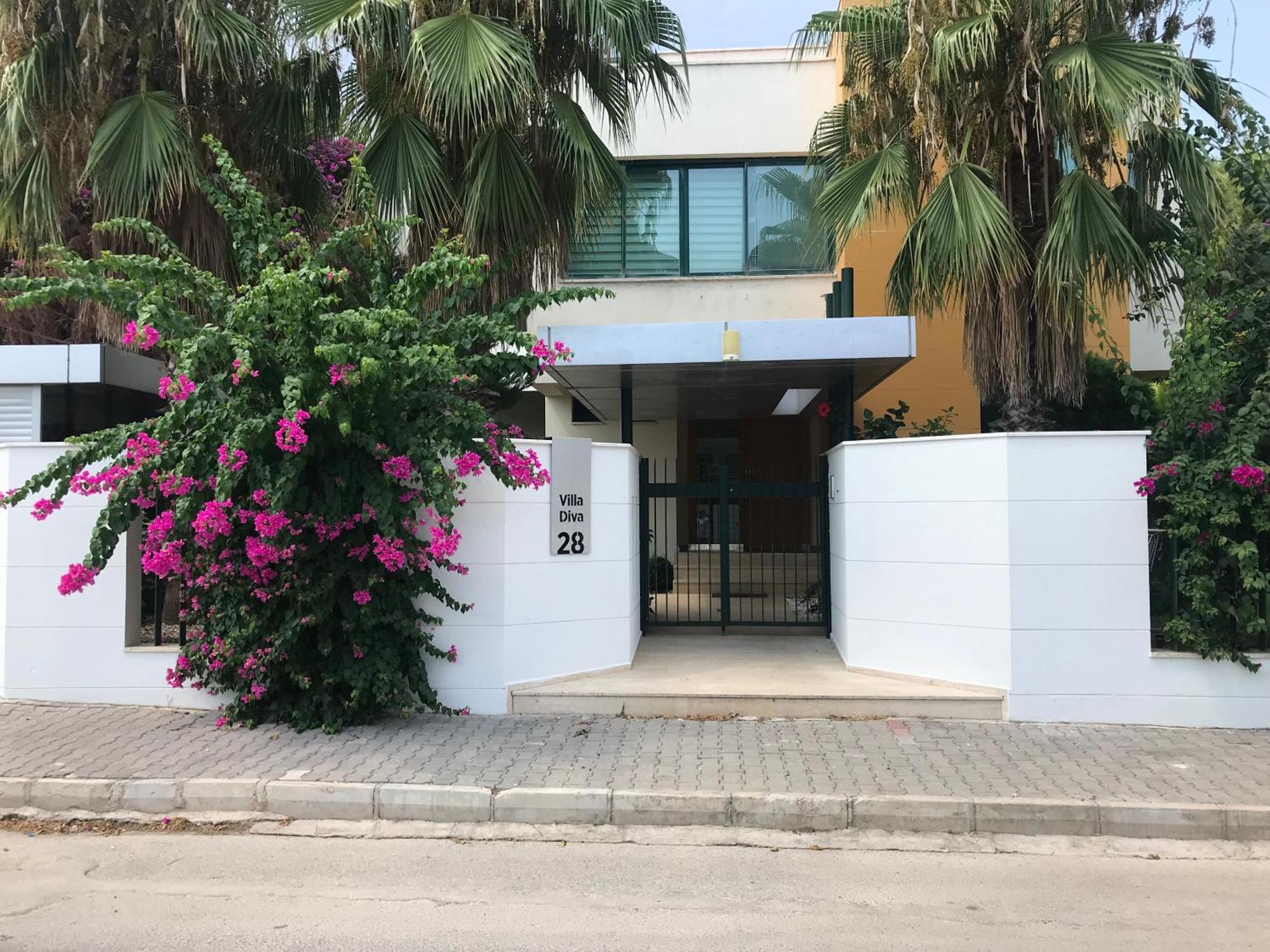 Diva Villa *