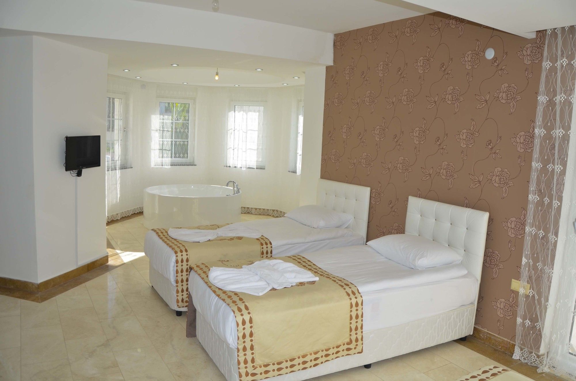 Elamir Kemer