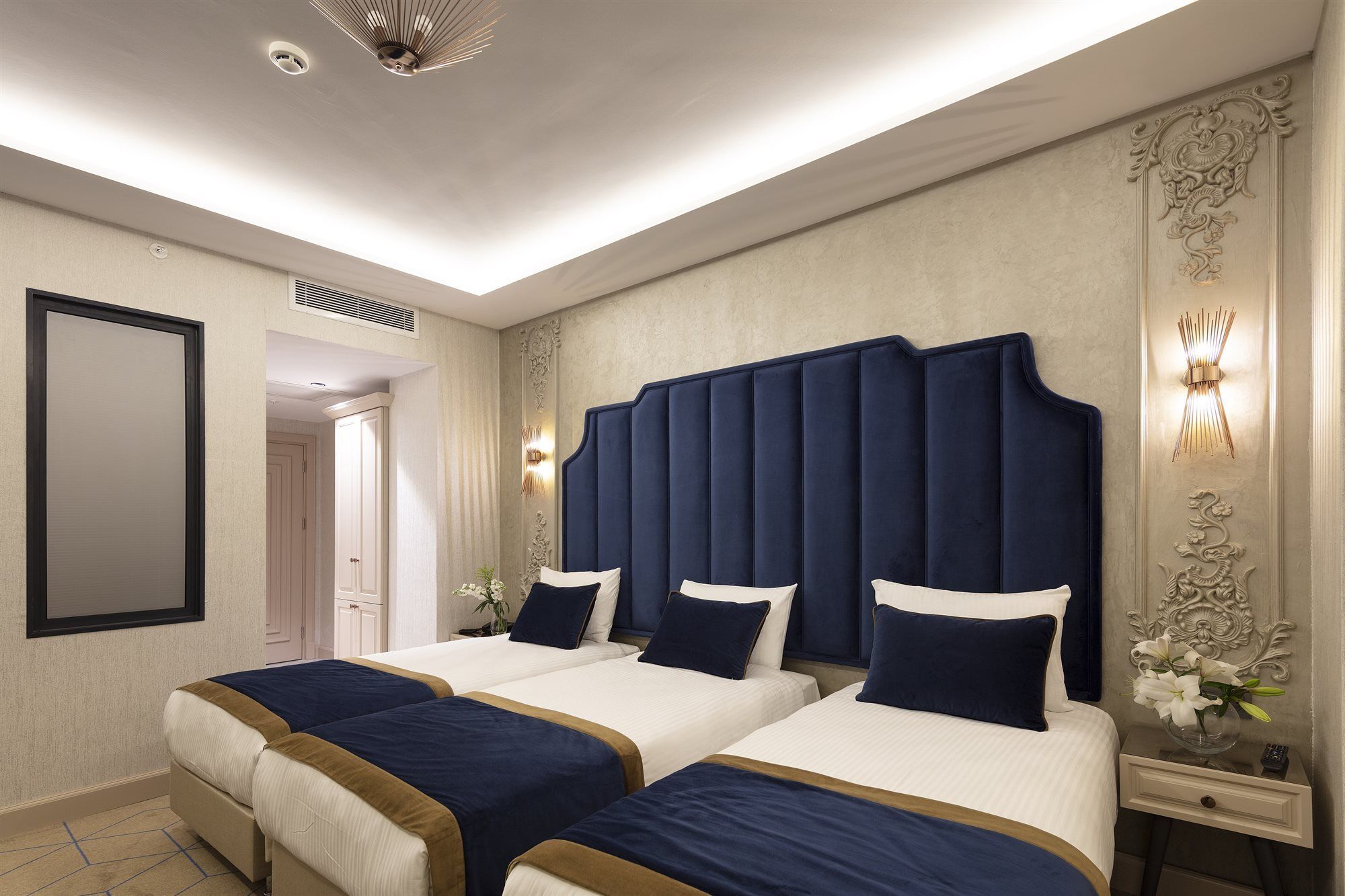 Danis & - Old Hotel Istanbul