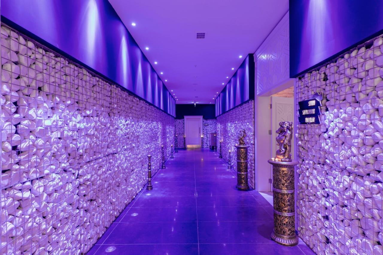Mary Hotel