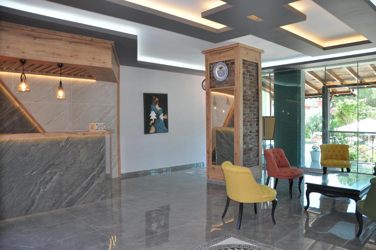 Hotel Katre 4*