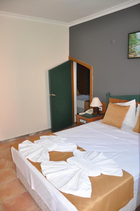 Hotel Katre 4*