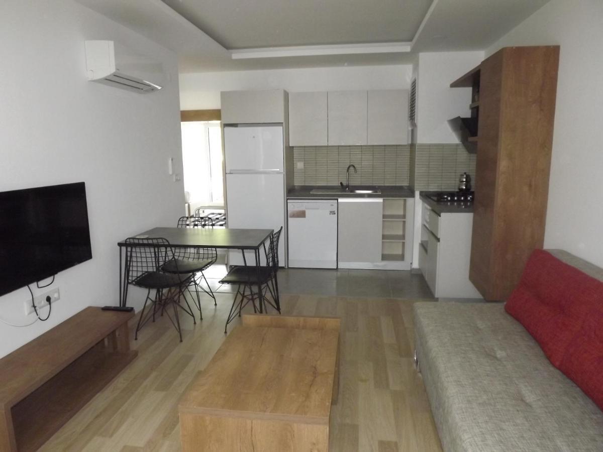Opus 3* Kusadasi