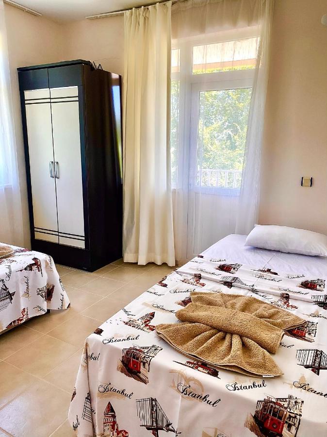 Gera Flora Holiday home *