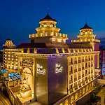 Blue Marlin Deluxe Spa & Resort